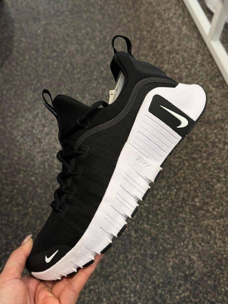 The Nike Free Metcon 6 in the Black/White