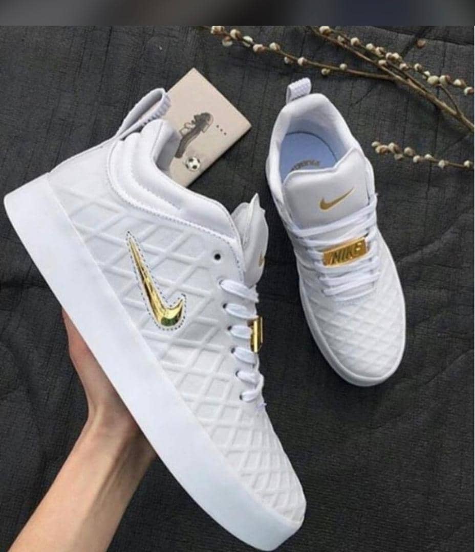 Nike Tiempo Vetta '17 sneakers