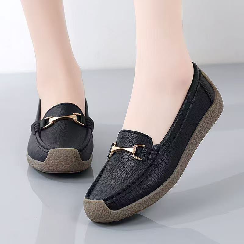 Stylish and Comfortable Ladies Shoes: New Steady Fashion