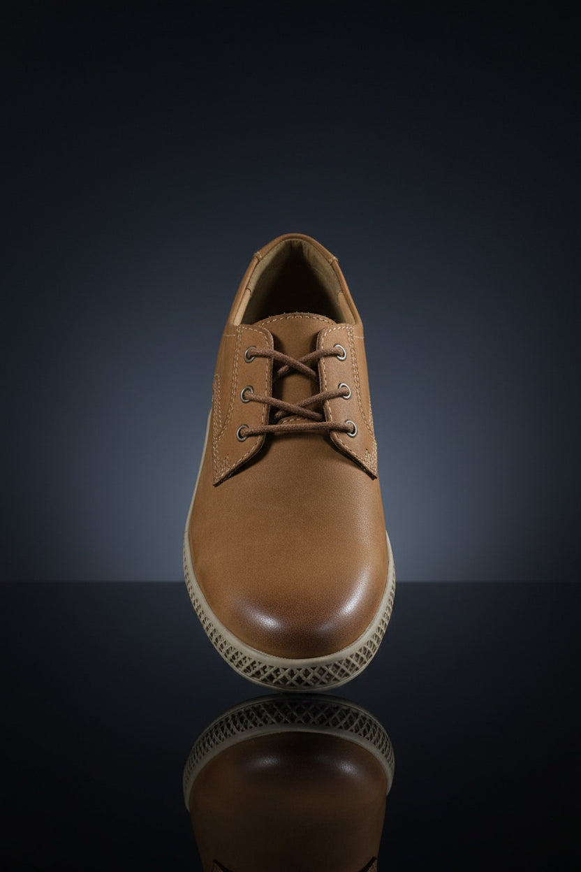 Brown leather casual lace-up shoe