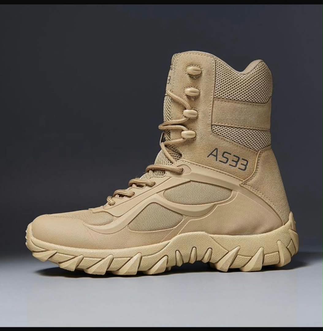 Sand-colored AS33 lightweight tactical boots