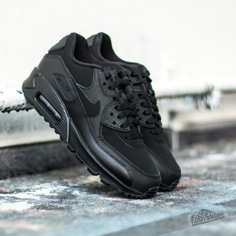 Nike Air Max 90 sneakers