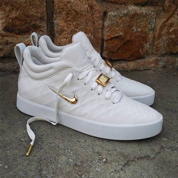 Nike Tiempo Vetta '17 sneakers