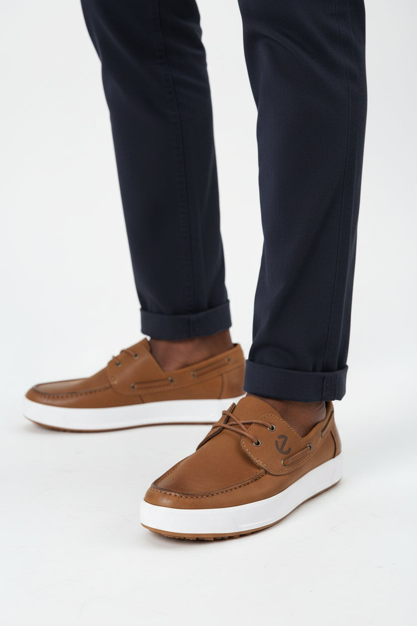 Casual leather boat shoe