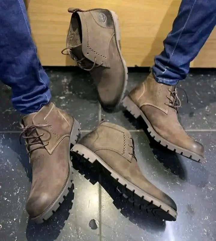 taupe classic lace-up chukka boot