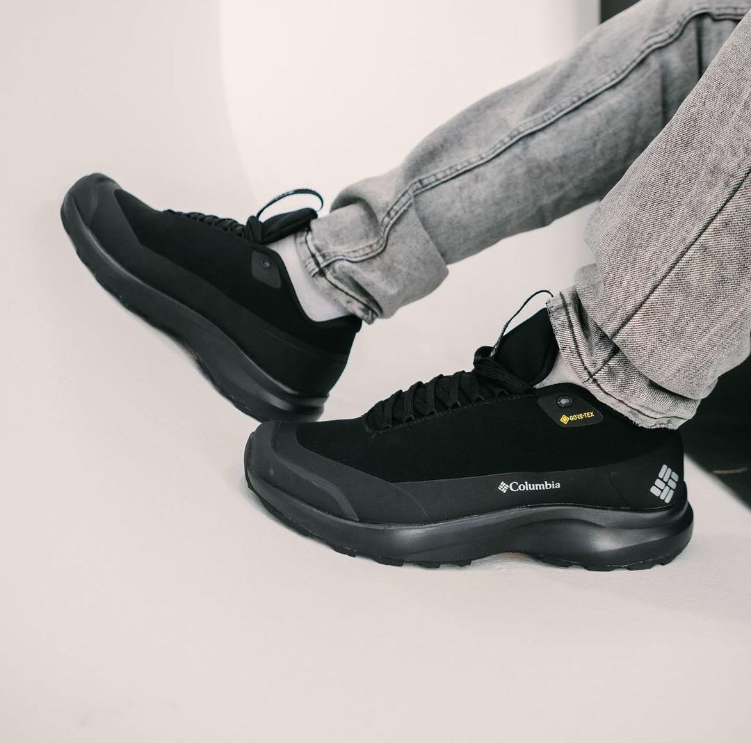 Black Columbia Gore-Tex hiking sneakers