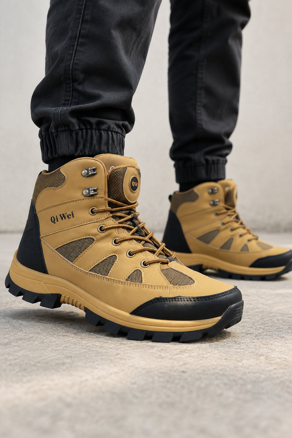 Men's outdoor hiking and trekking boot