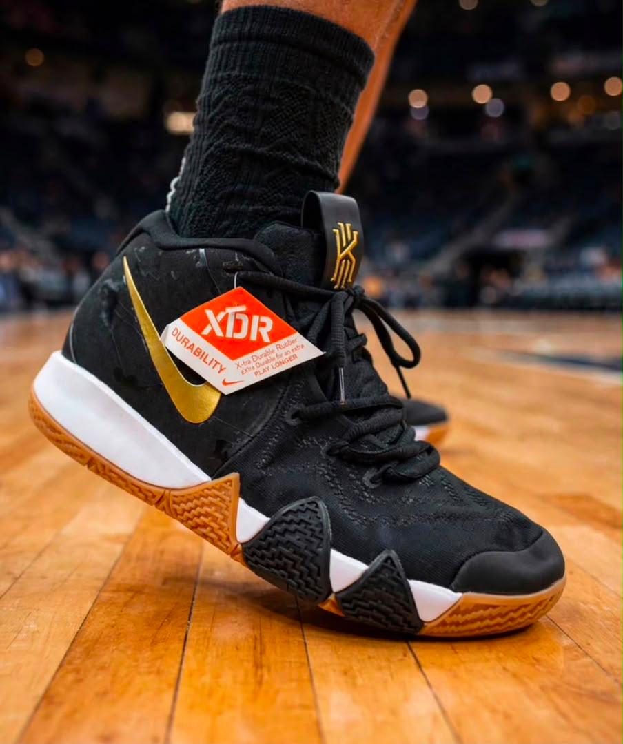 Nike Kyrie 4 "Pitch Blue