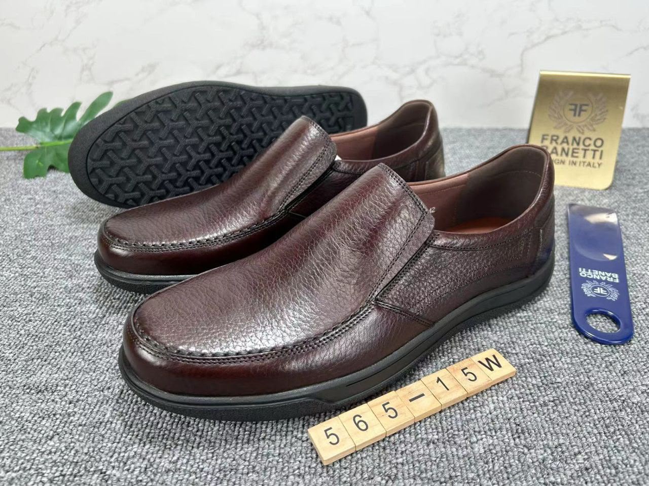 Banetti dark brown textured leather