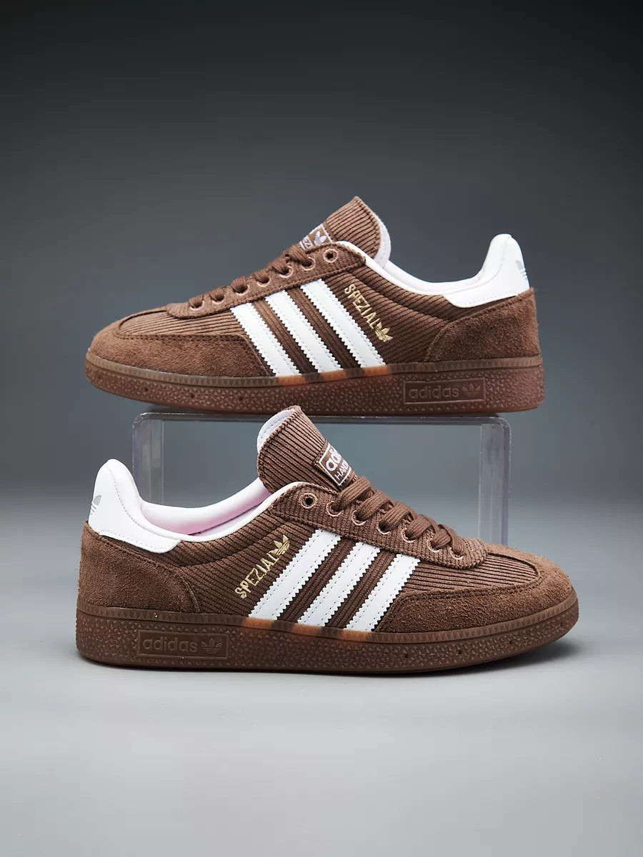 Adidas Handball Spezial in a brown and cream-white