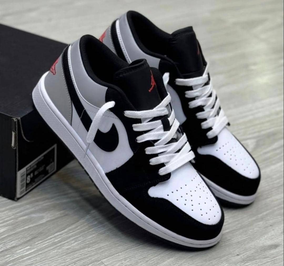 Nike Air Jordan 1 Low SE in a White, Black