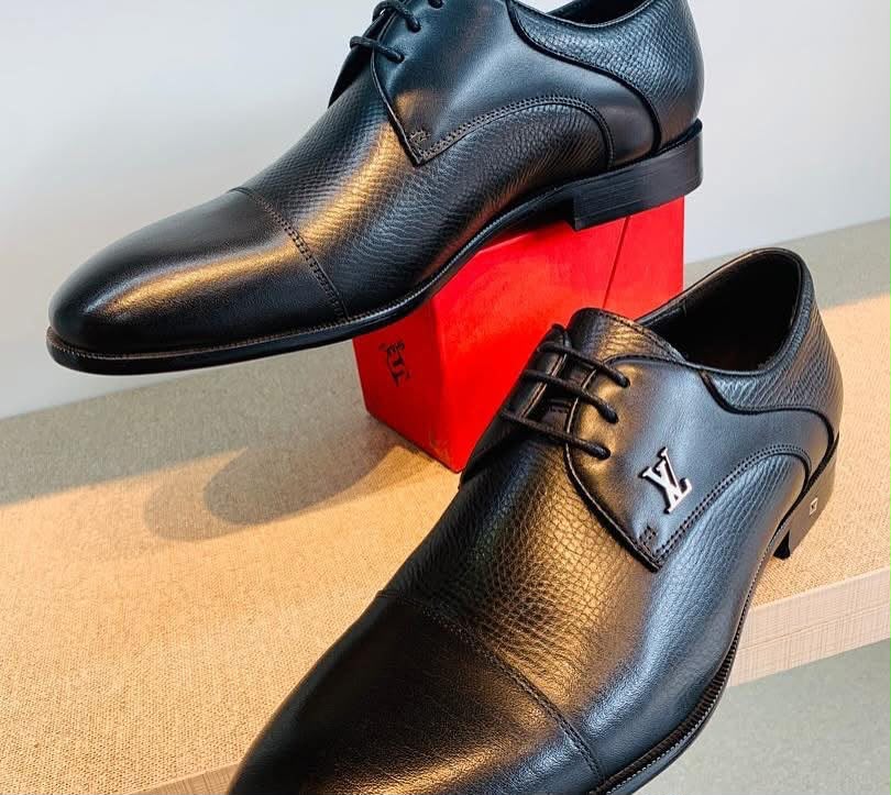 Black leather derby dress shoes